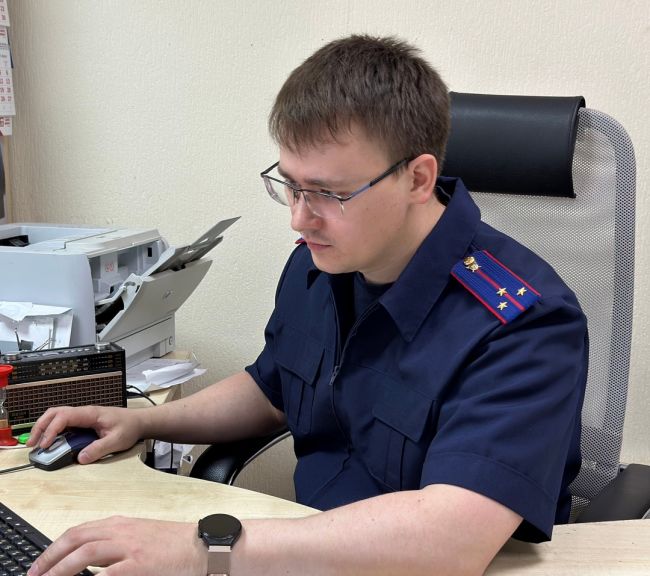 Знакомство в сквере привело к краже денег и телефона